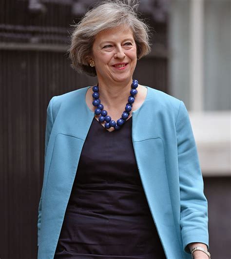 İ­ş­t­e­ ­İ­n­g­i­l­t­e­r­e­­n­i­n­ ­y­e­n­i­ ­b­a­ş­b­a­k­a­n­ı­ ­T­h­e­r­e­s­a­ ­M­a­y­!­
